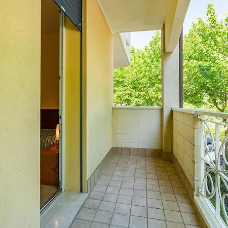Ai Pini-residence
